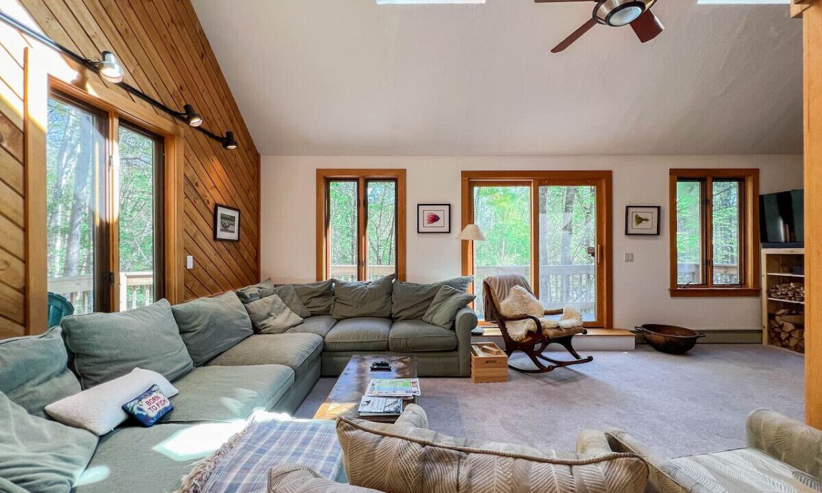 Photo of Livingroom in North Conway