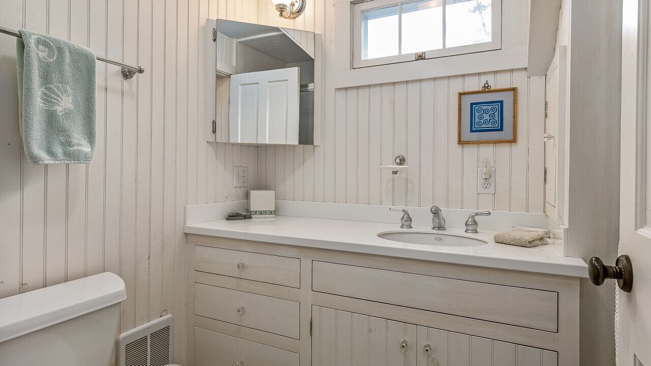 Photo of Bathroom in Bayville