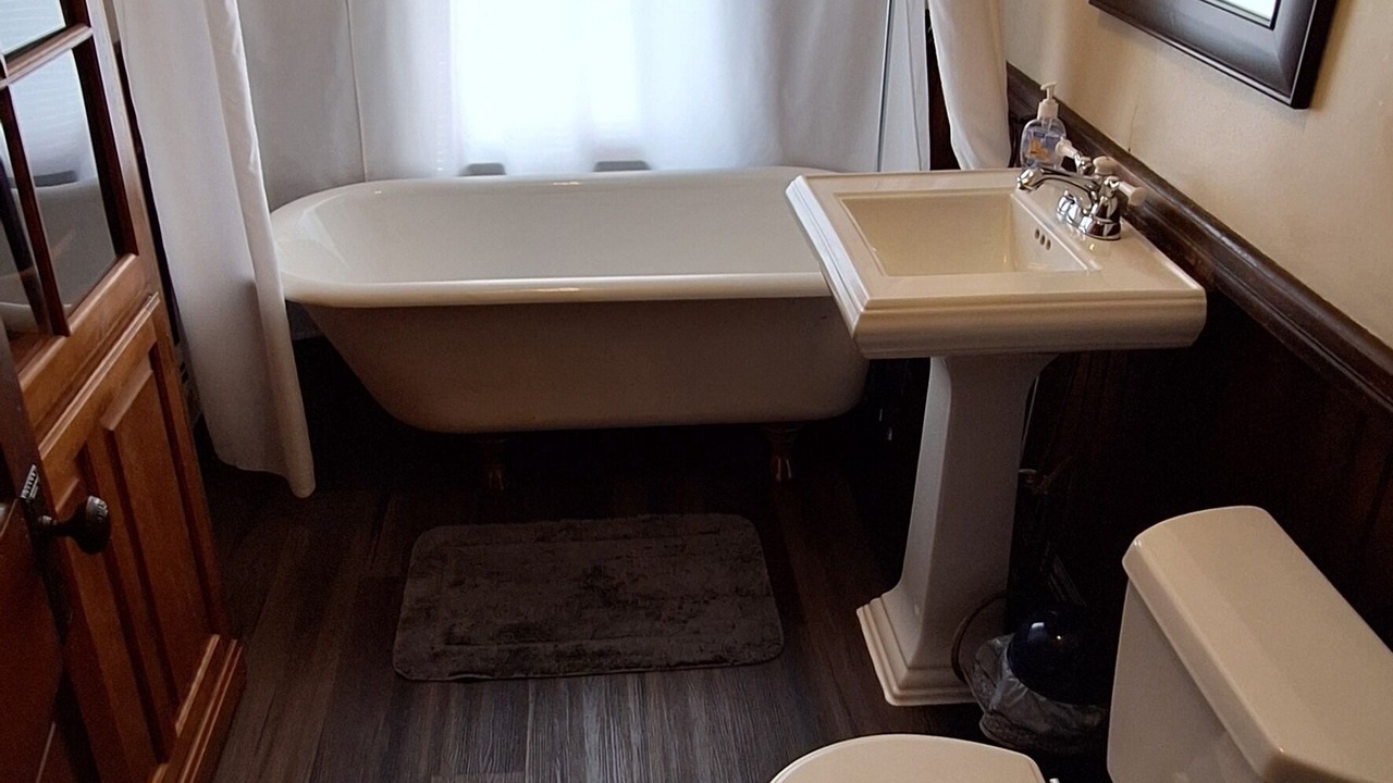 Photo of Bathroom in Kingfield