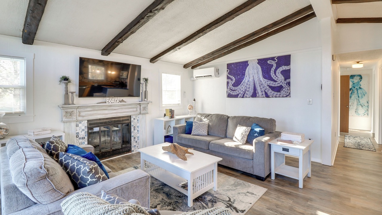 Photo of Livingroom in Broadkill Beach