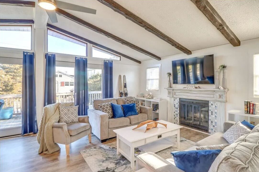 Photo of Livingroom in Broadkill Beach
