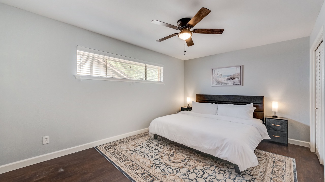 Photo of Bedroom in Park Central