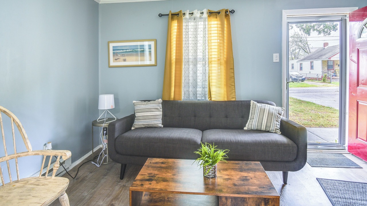 Photo of Livingroom in Hampton