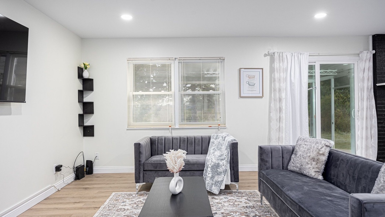 Photo of Livingroom in Hilliard