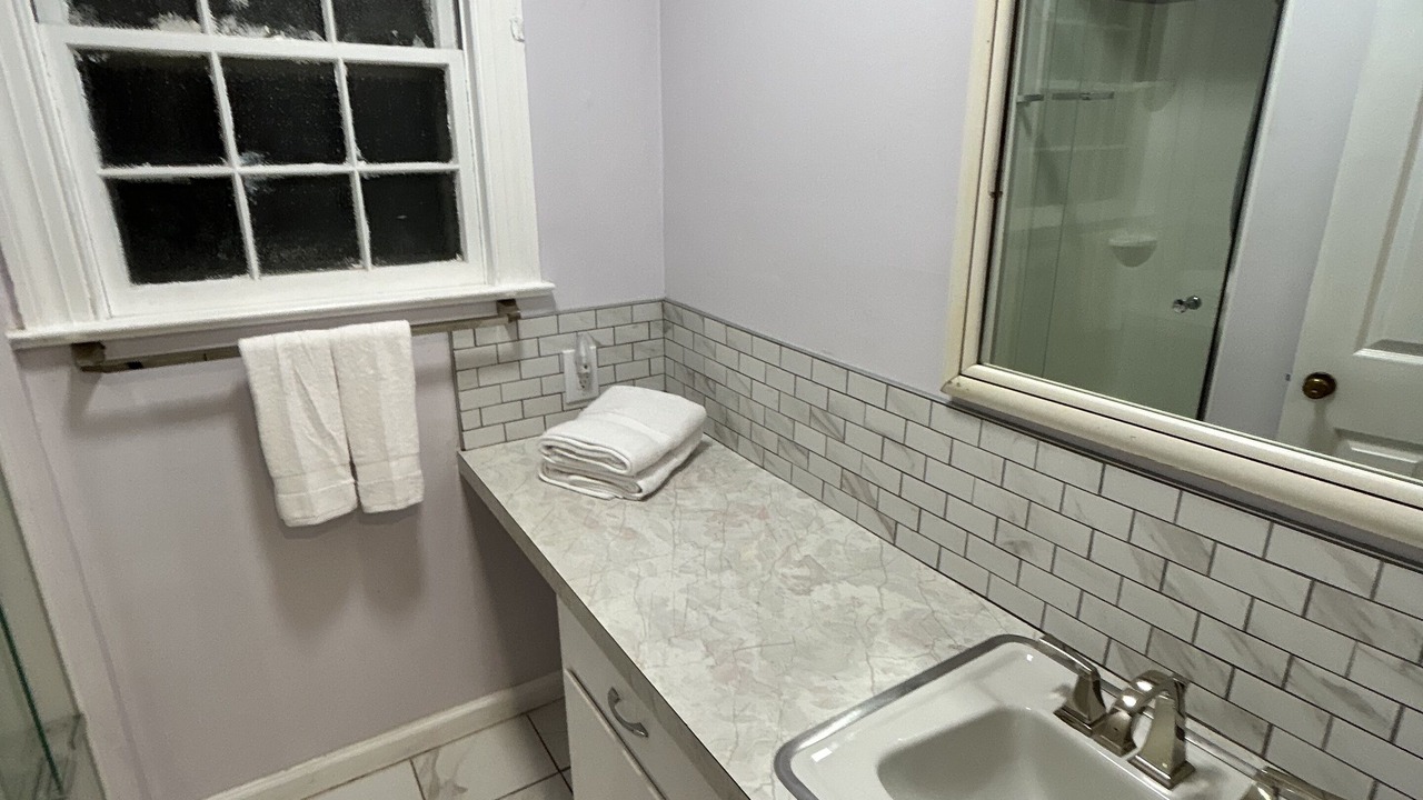 Photo of Bathroom in Central Newport News