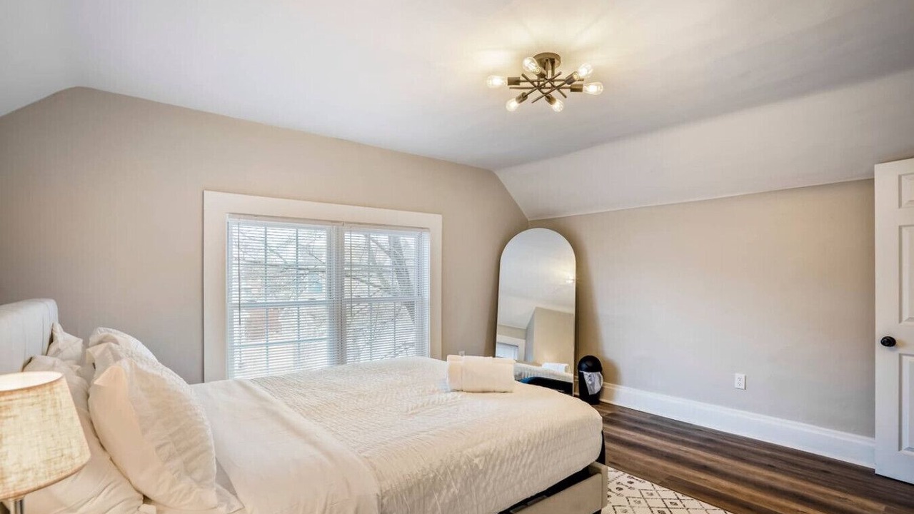 Photo of Bedroom in Weinland Park