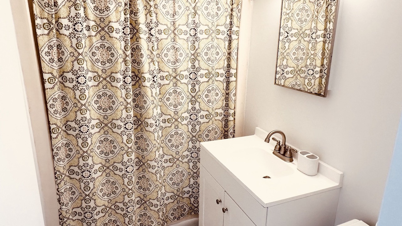 Photo of Bathroom in Country Club Estates