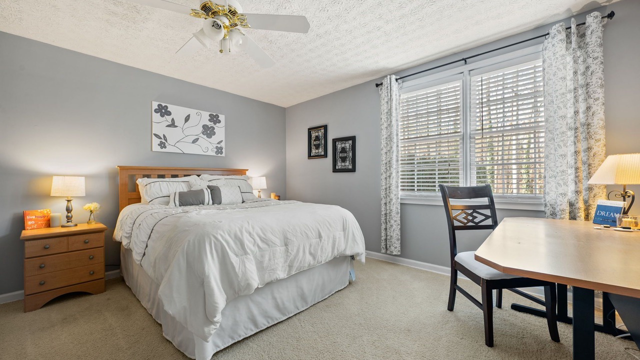 Photo of Bedroom in Roswell