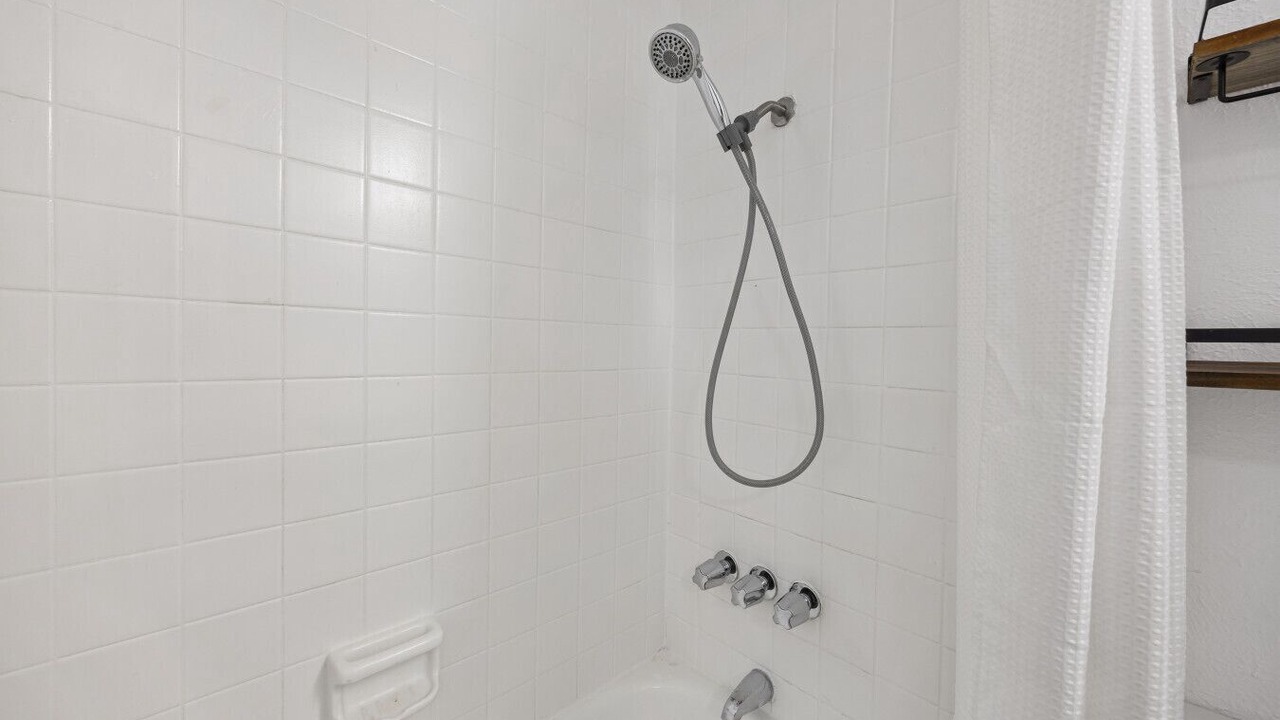 Photo of Bathroom in Park Central