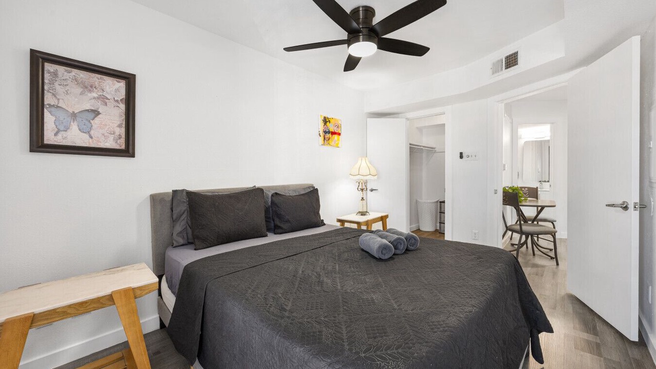 Photo of Bedroom in Park Central