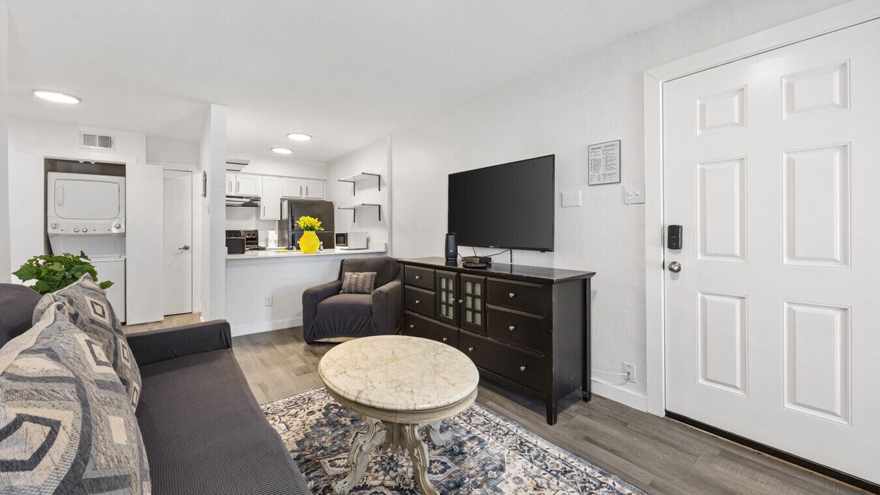Photo of Livingroom in Park Central