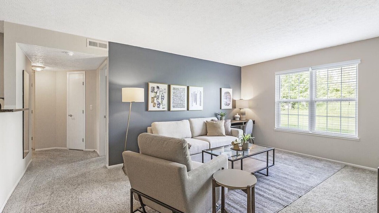 Photo of Livingroom in Lewis Center