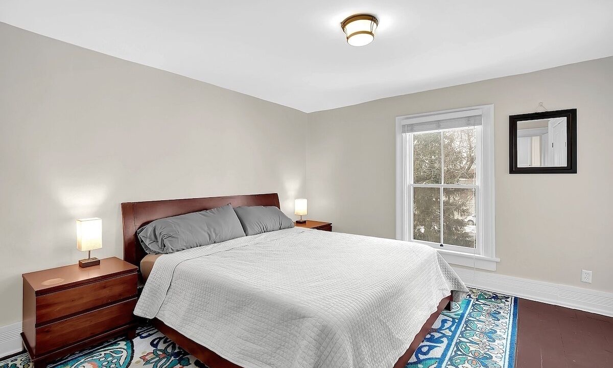 Photo of Bedroom in Weinland Park