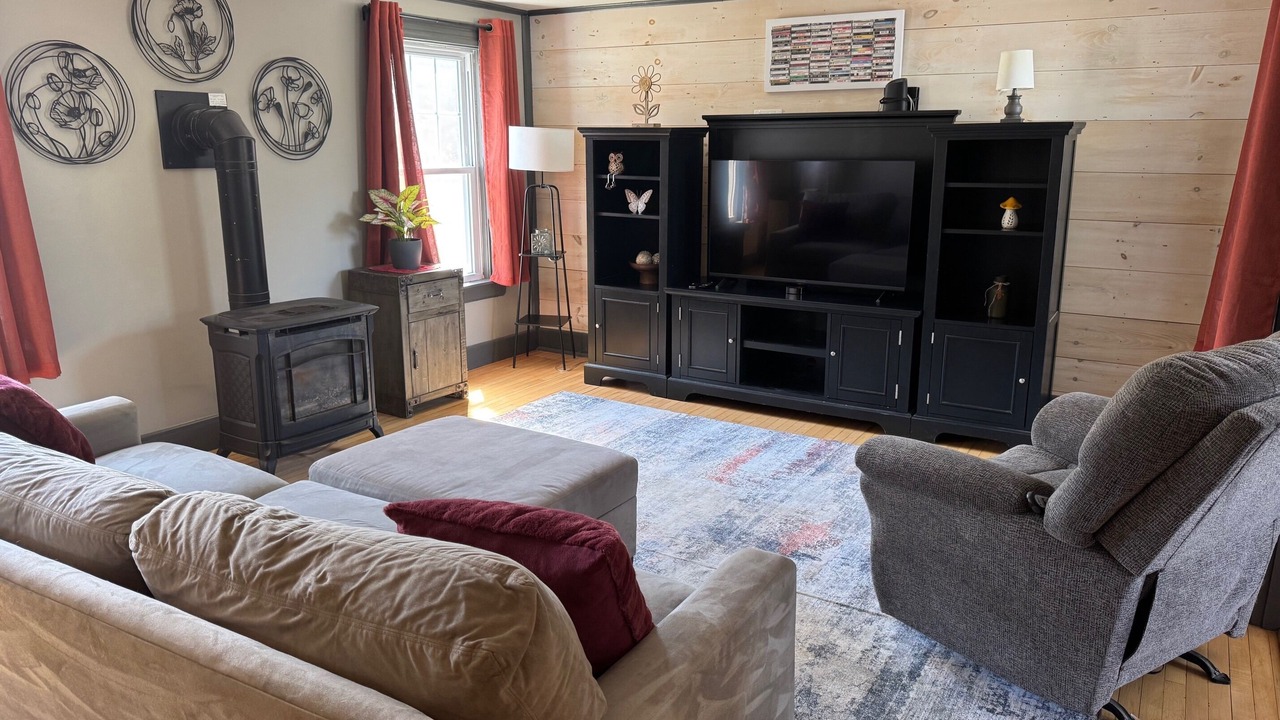 Photo of Livingroom in Brewer