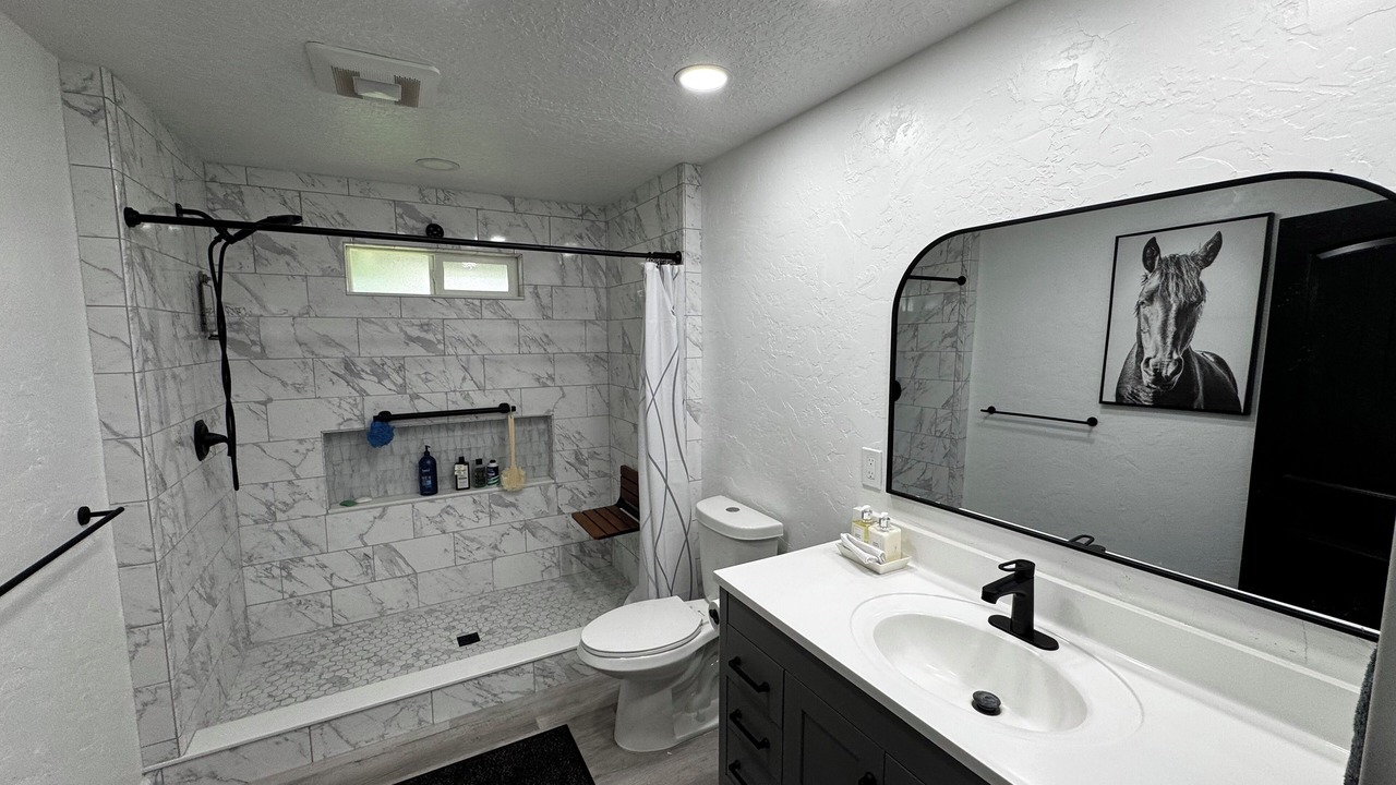 Photo of Bathroom in Terrebonne
