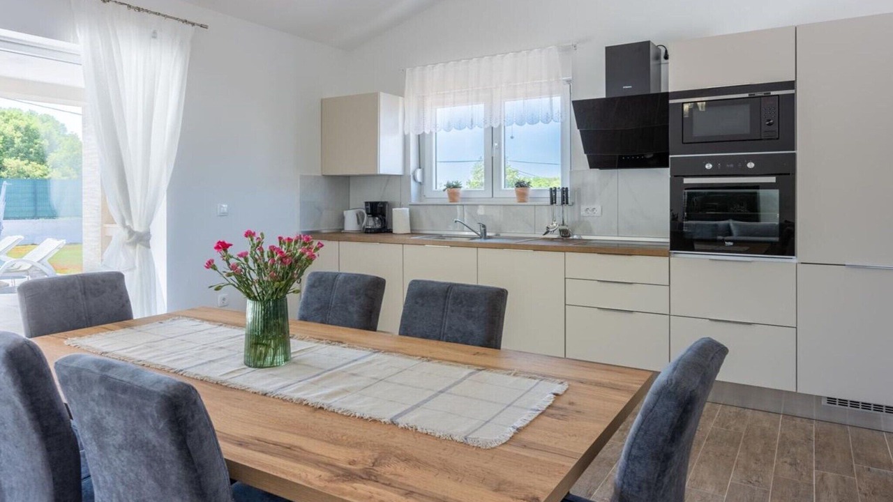 Photo of Livingroom in Brgod