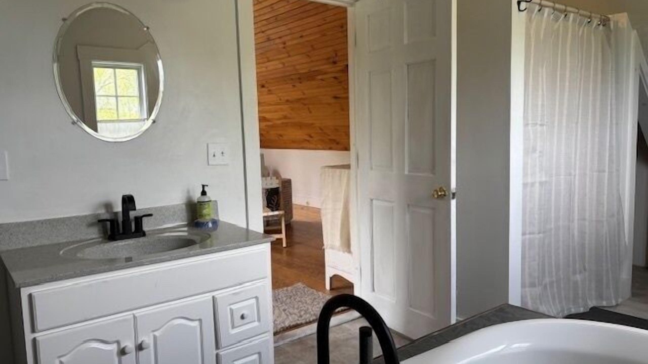 Photo of Bathroom in Walpole
