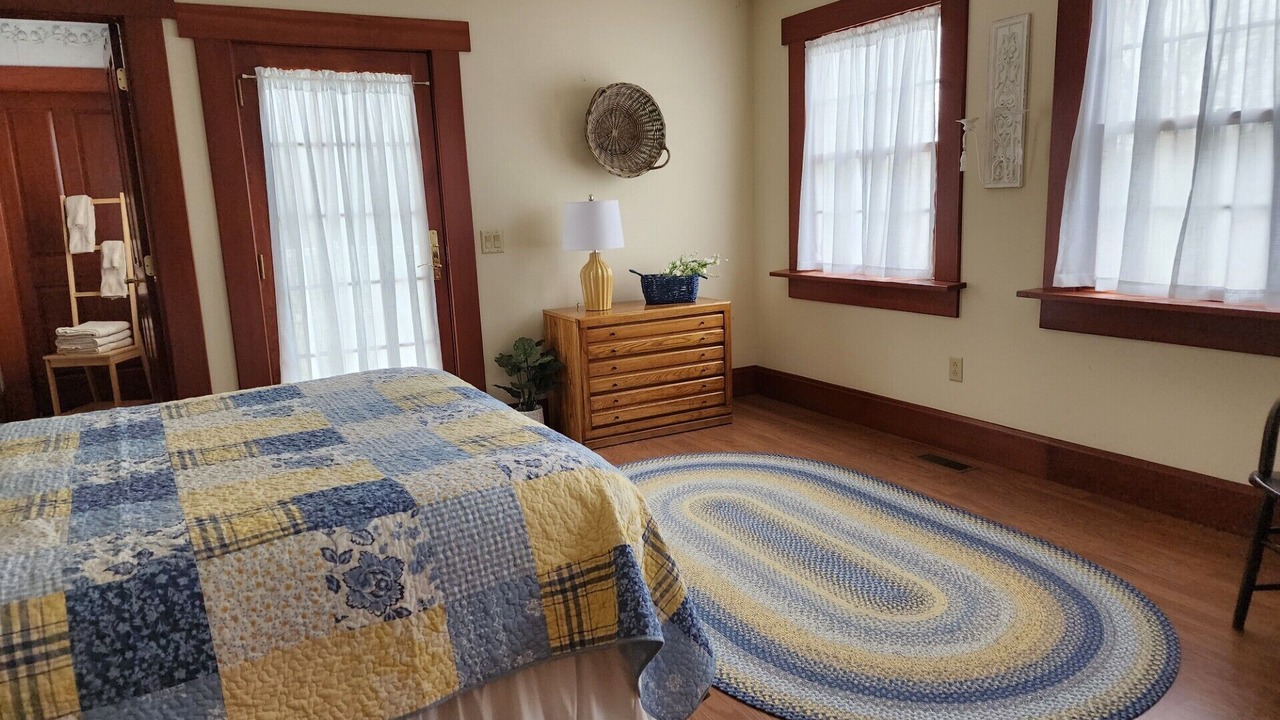 Photo of Bedroom in Mount Vernon