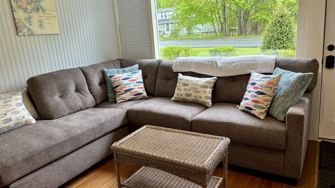 Photo of Livingroom in Salsbury Cove