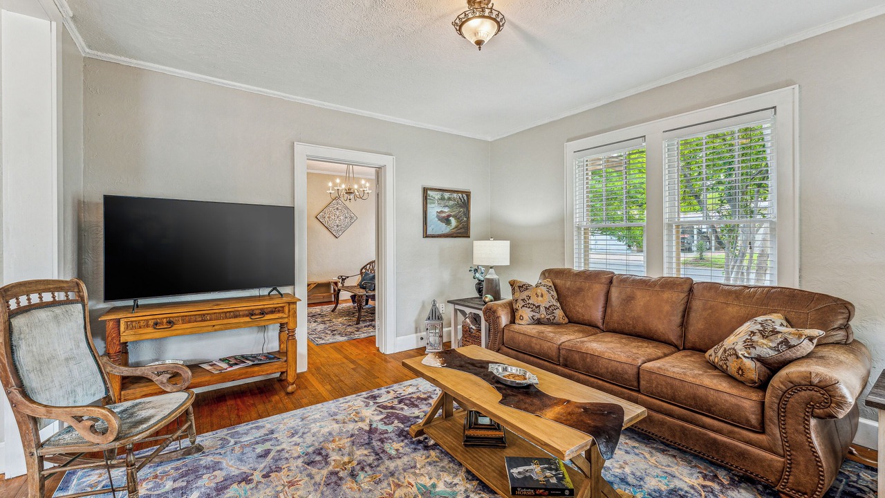 Photo of Livingroom in Stephenville