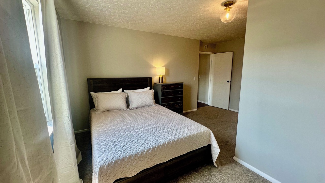 Photo of Bedroom in Grove City