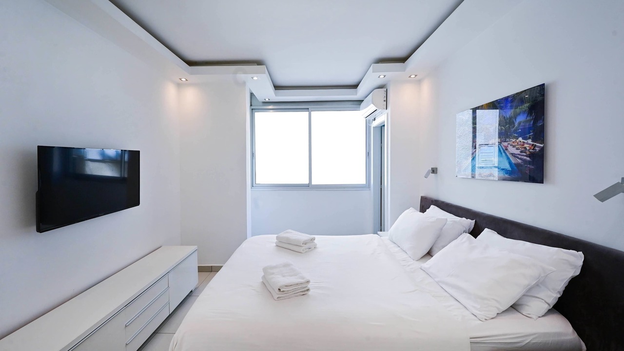 Photo of Bedroom in Tel Aviv Promenade