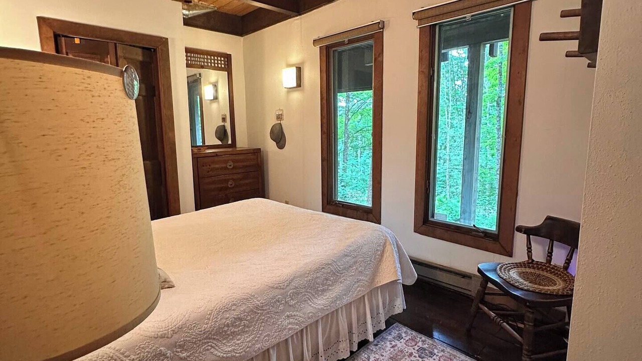 Photo of Bedroom in Rochester