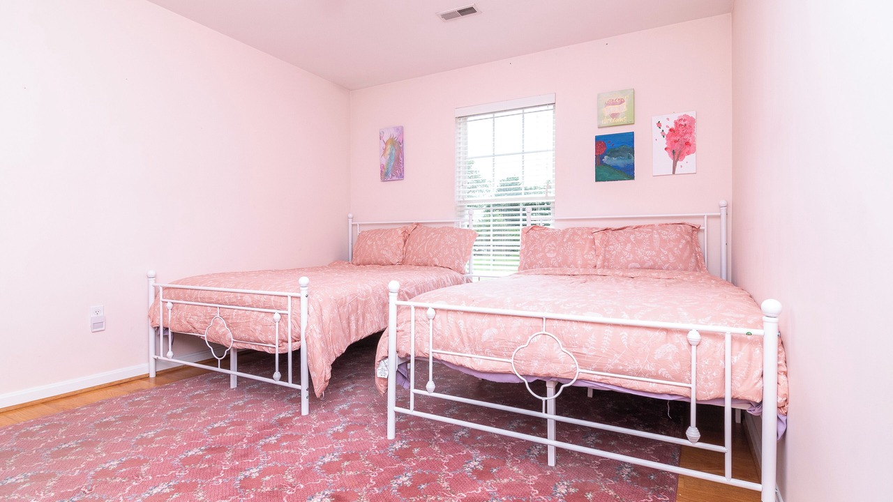 Photo of Bedroom in Maplewood