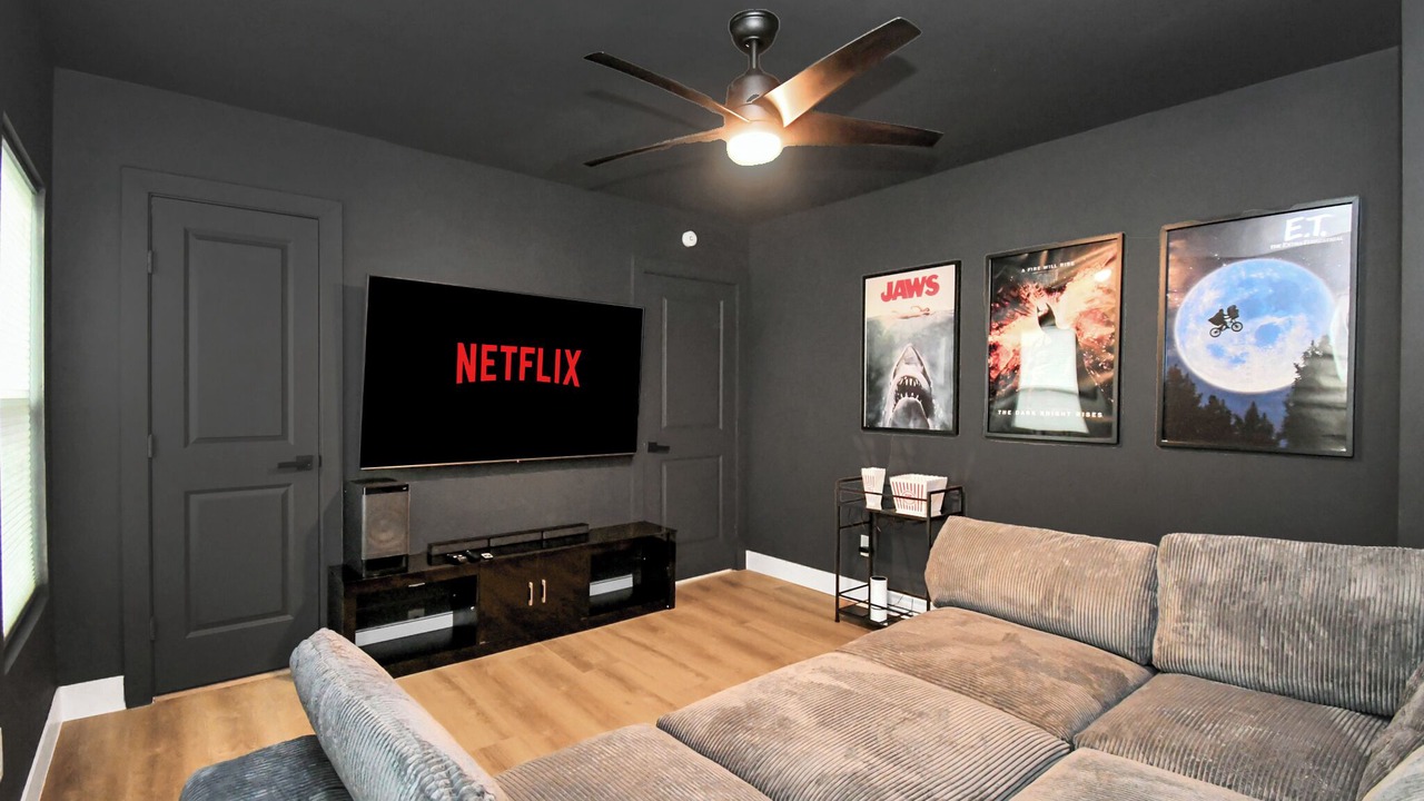 Photo of Livingroom in Greater Third Ward