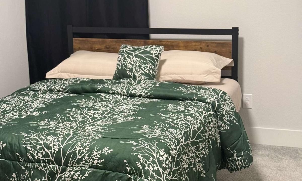 Photo of Bedroom in Park Central