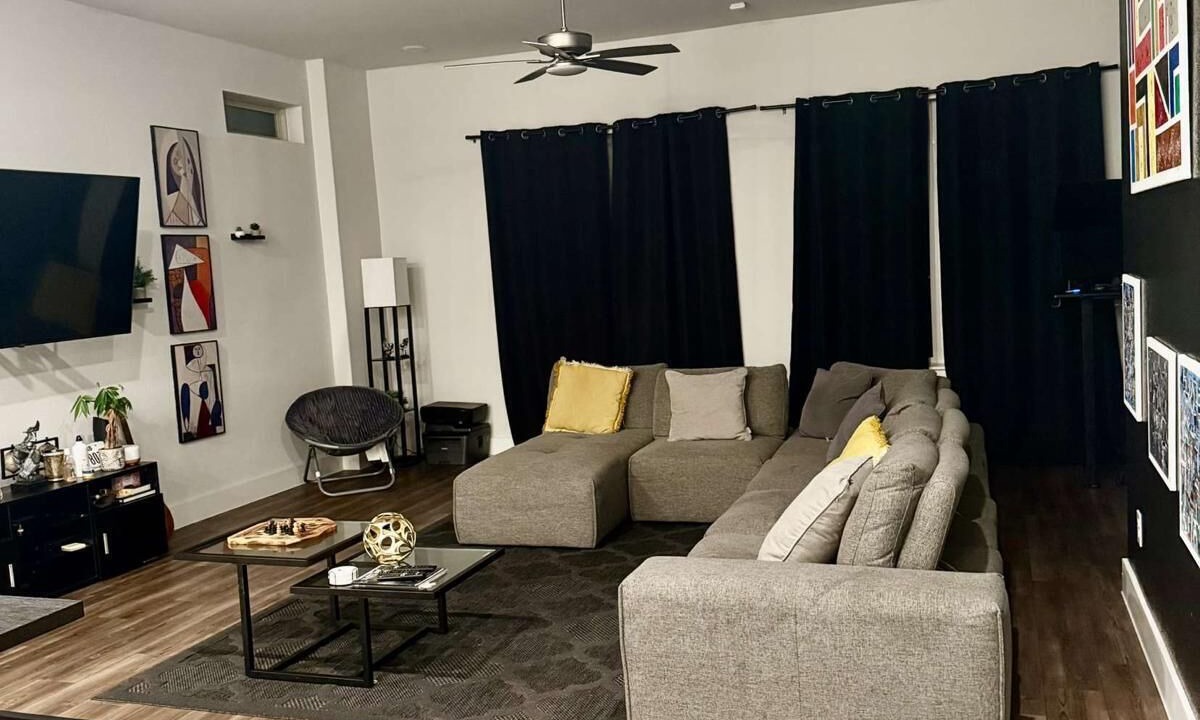 Photo of Livingroom in Park Central