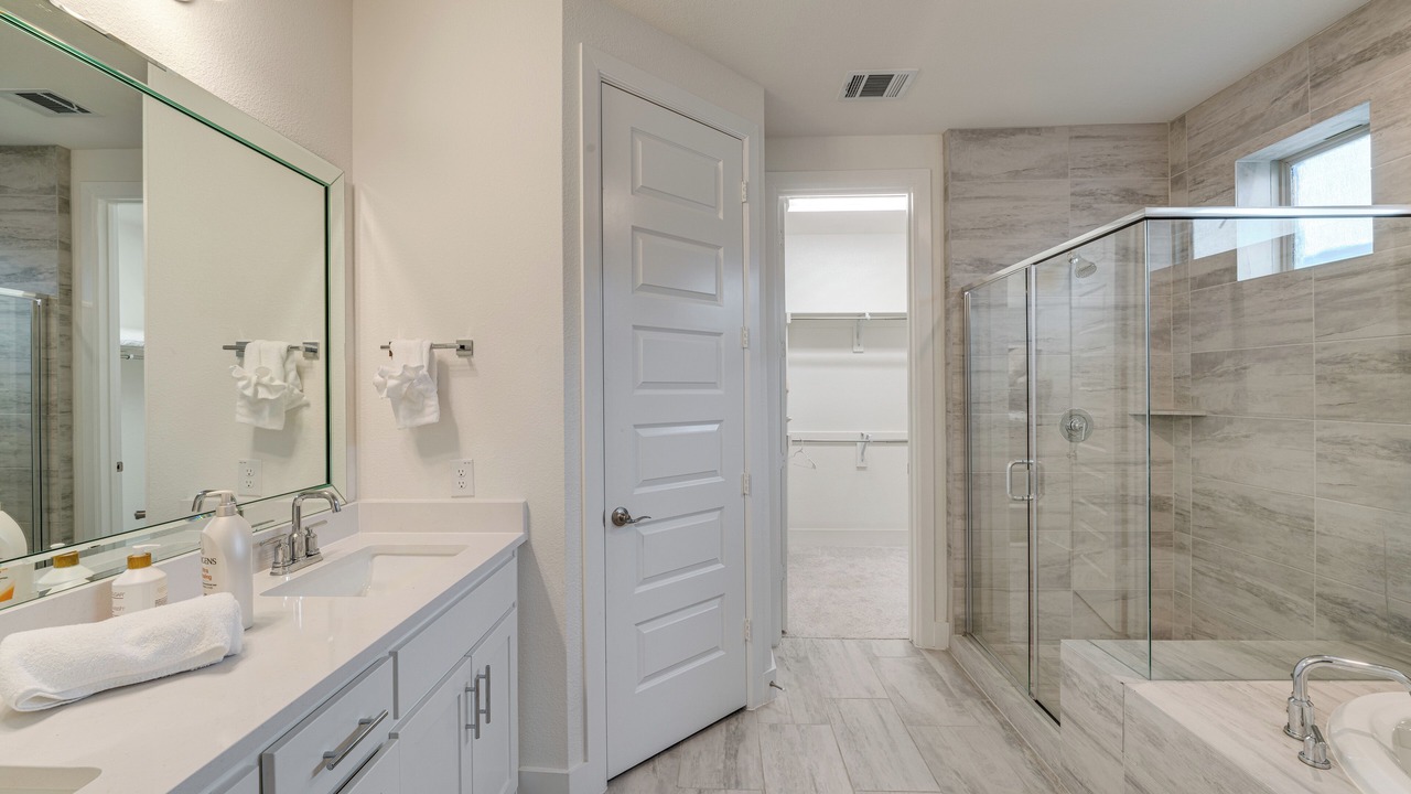Photo of Bathroom in Park Central