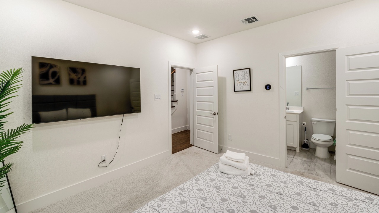Photo of Bedroom in Park Central
