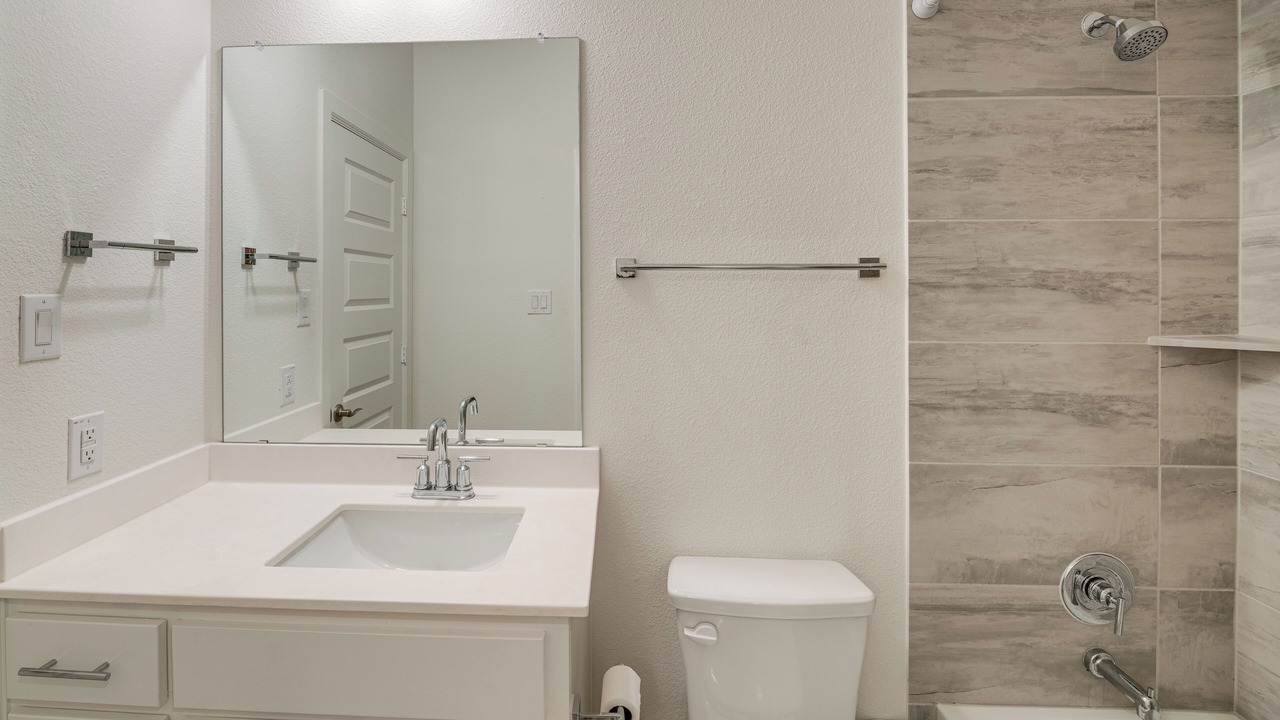 Photo of Bathroom in Park Central