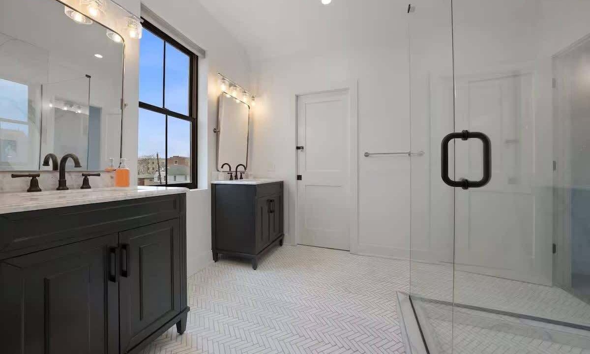 Photo of Bathroom in Italian Village