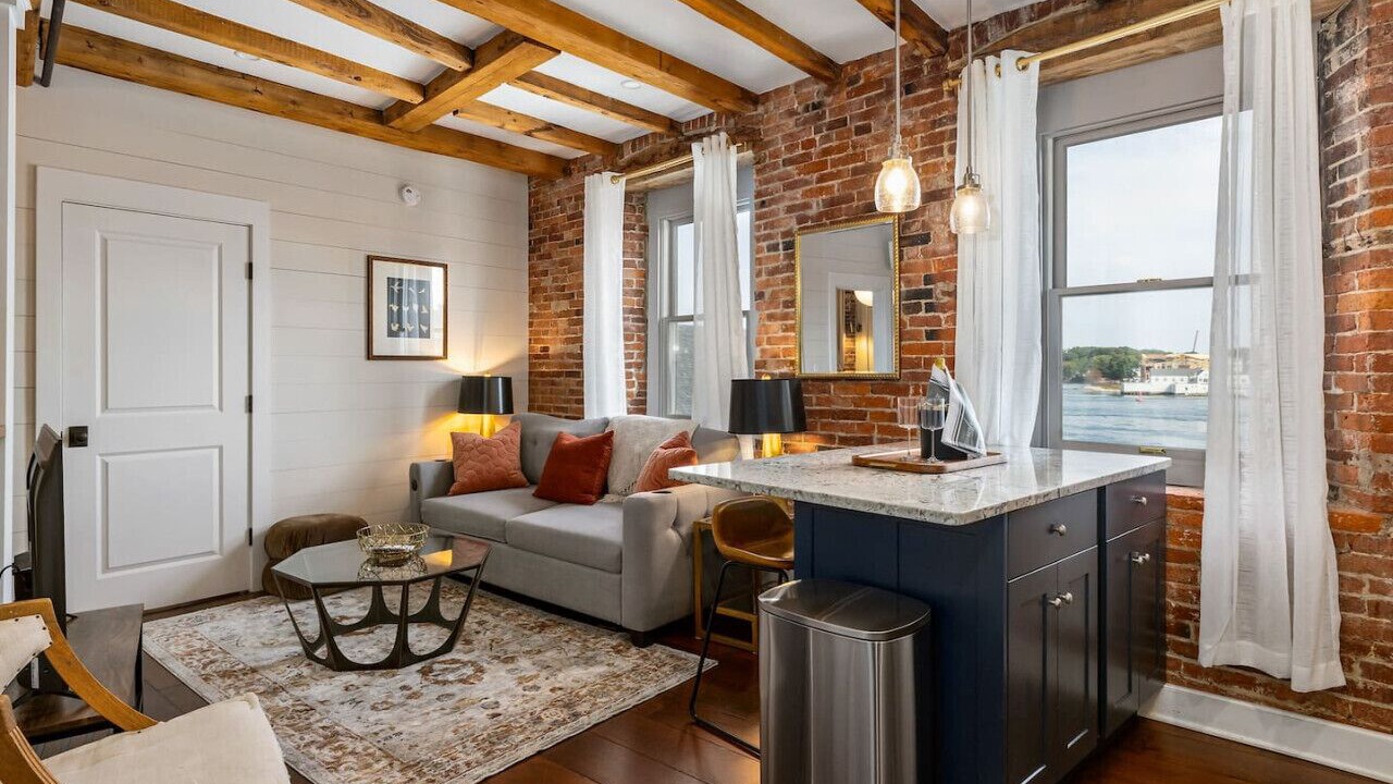 Photo of Livingroom in Portsmouth