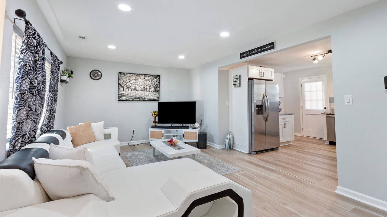 Photo of Livingroom in Hampton