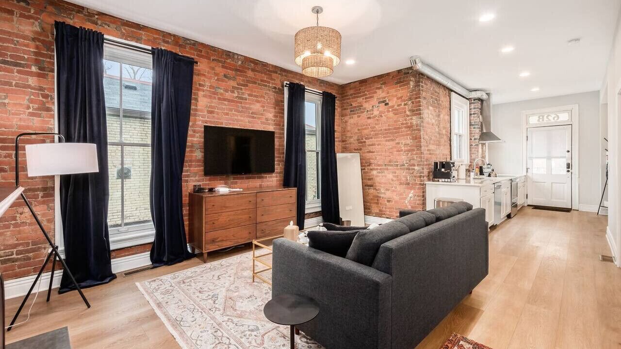 Photo of Livingroom in Victorian Village
