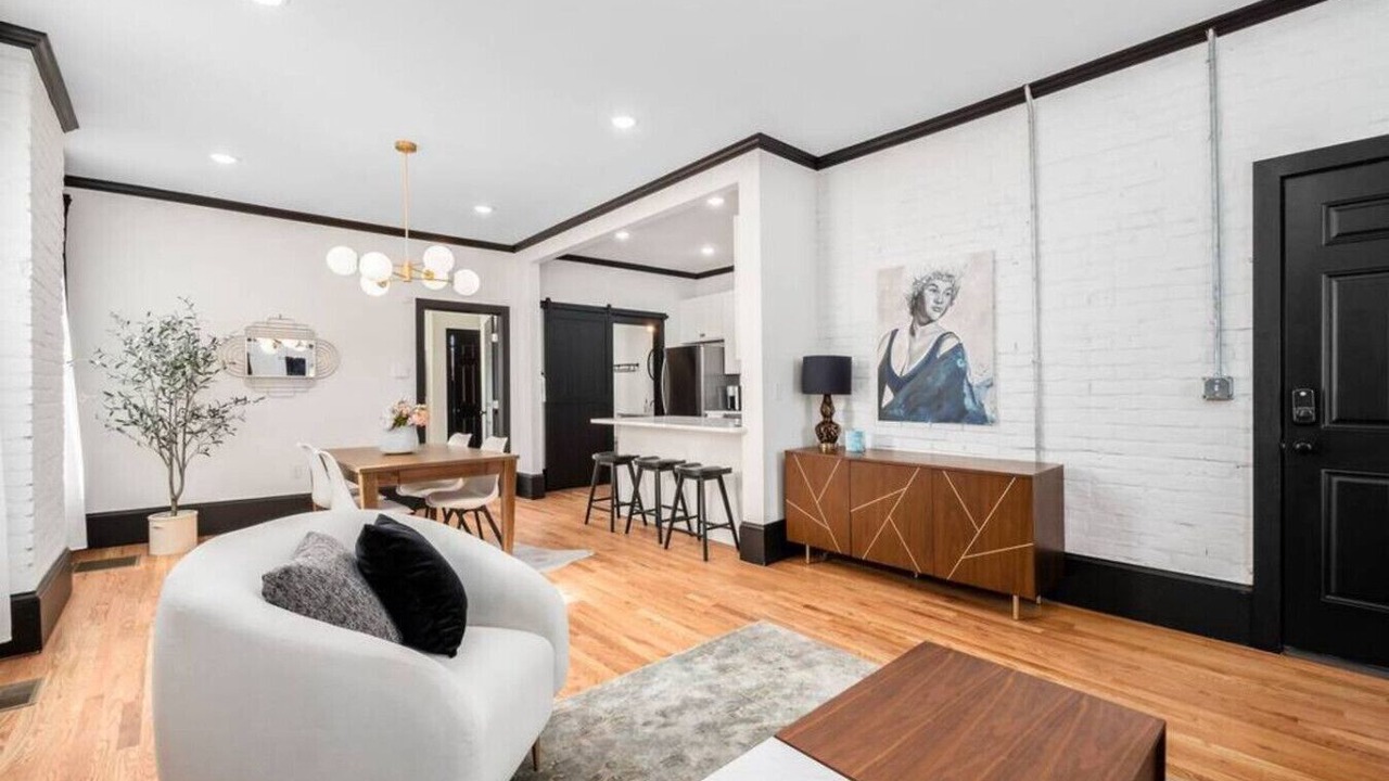 Photo of Livingroom in Victorian Village