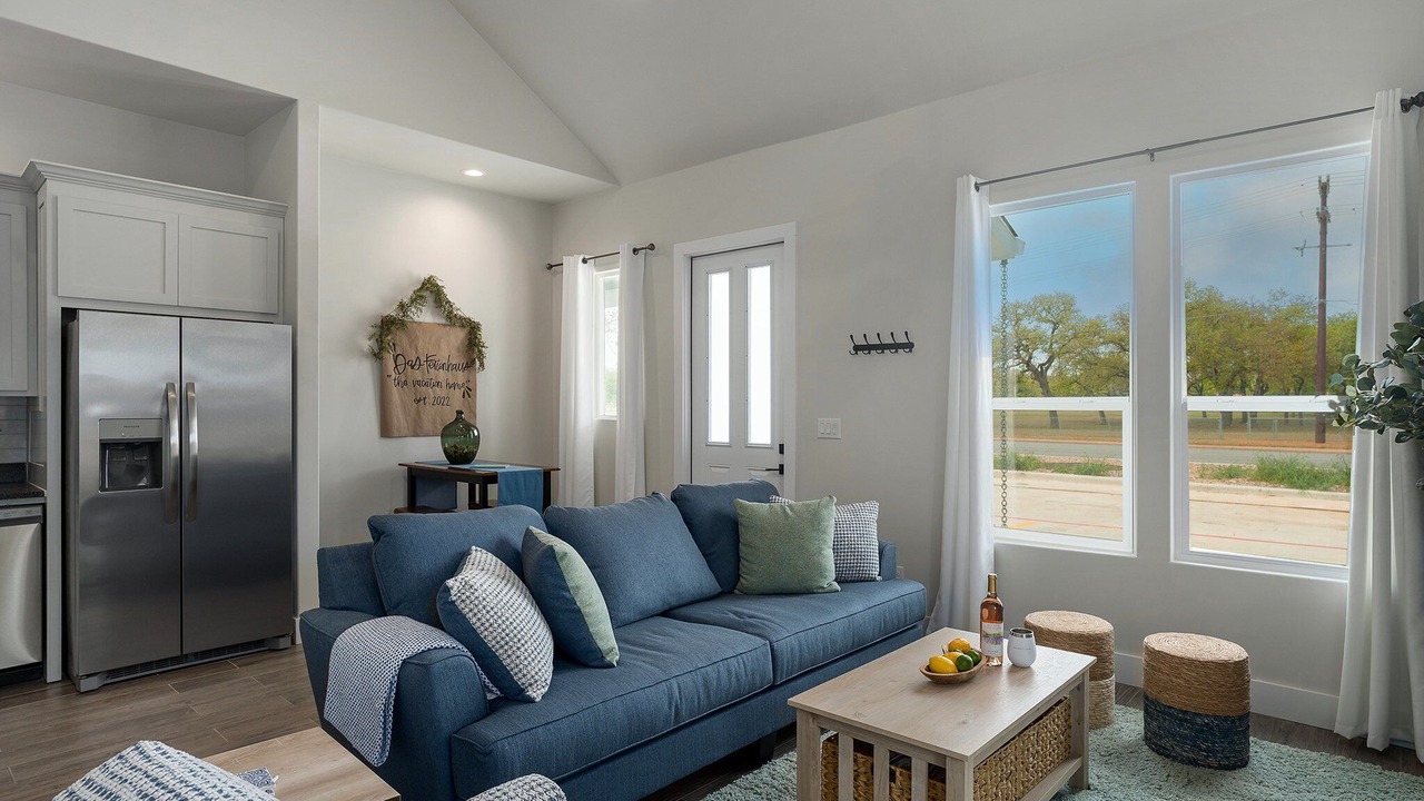 Photo of Livingroom in Fredericksburg