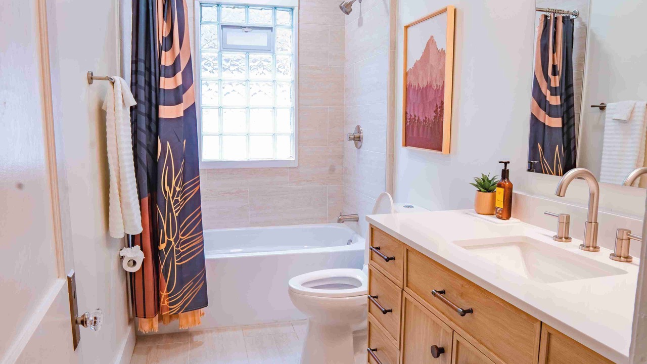 Photo of Bathroom in West Columbus