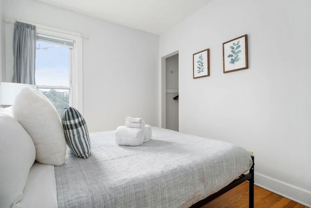 Photo of Bedroom in Weinland Park