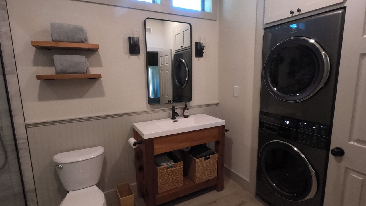Photo of Bathroom in Leakey