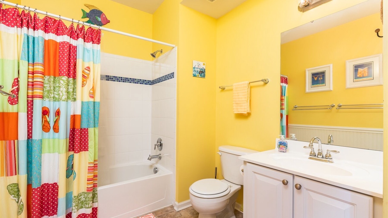 Photo of Bathroom in Sunset Island