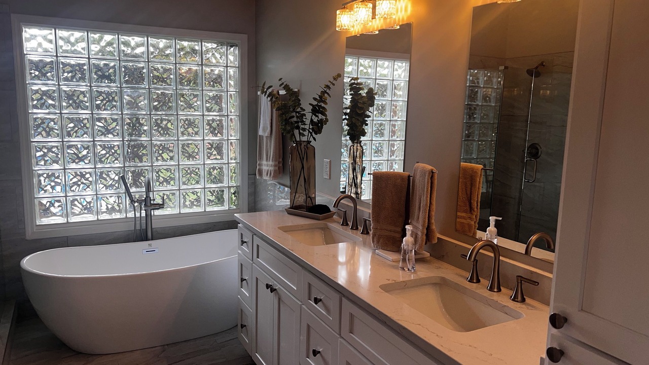Photo of Bathroom in Mableton