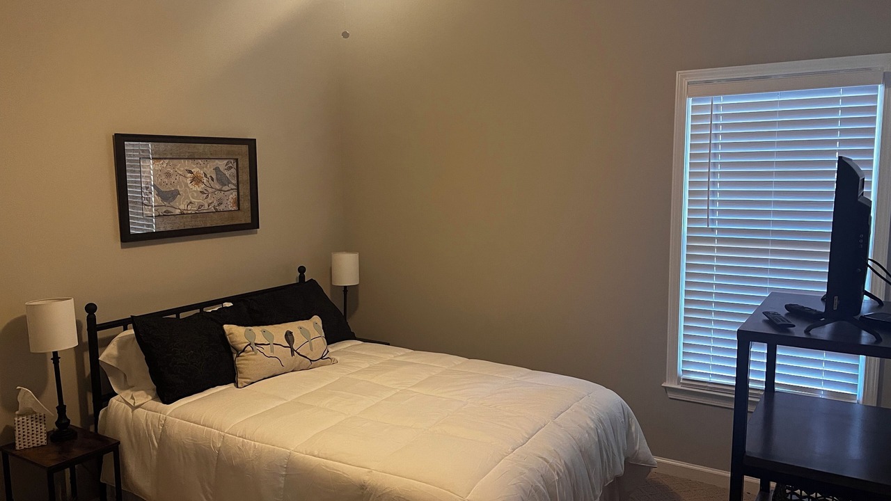Photo of Bedroom in Mableton