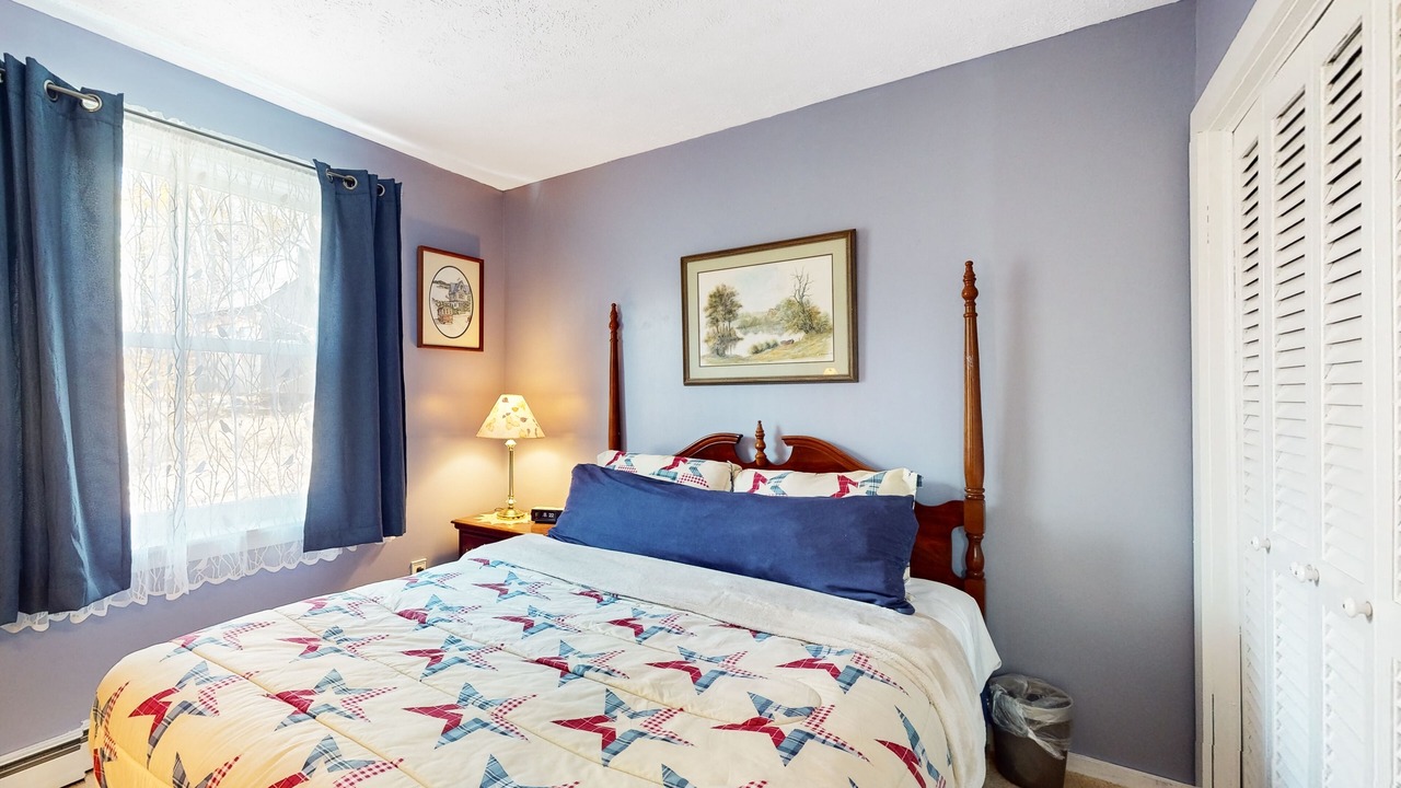 Photo of Bedroom in Warren