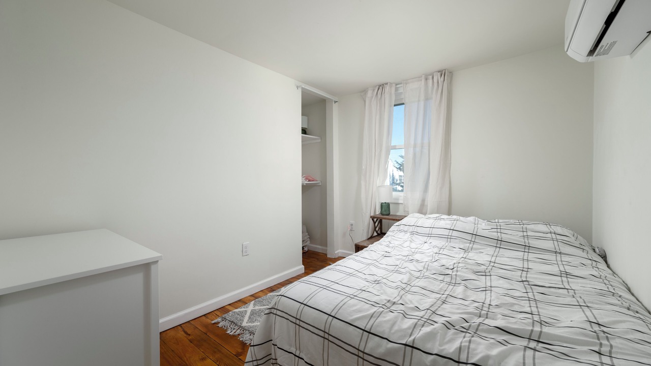 Photo of Bedroom in Broadkill Beach