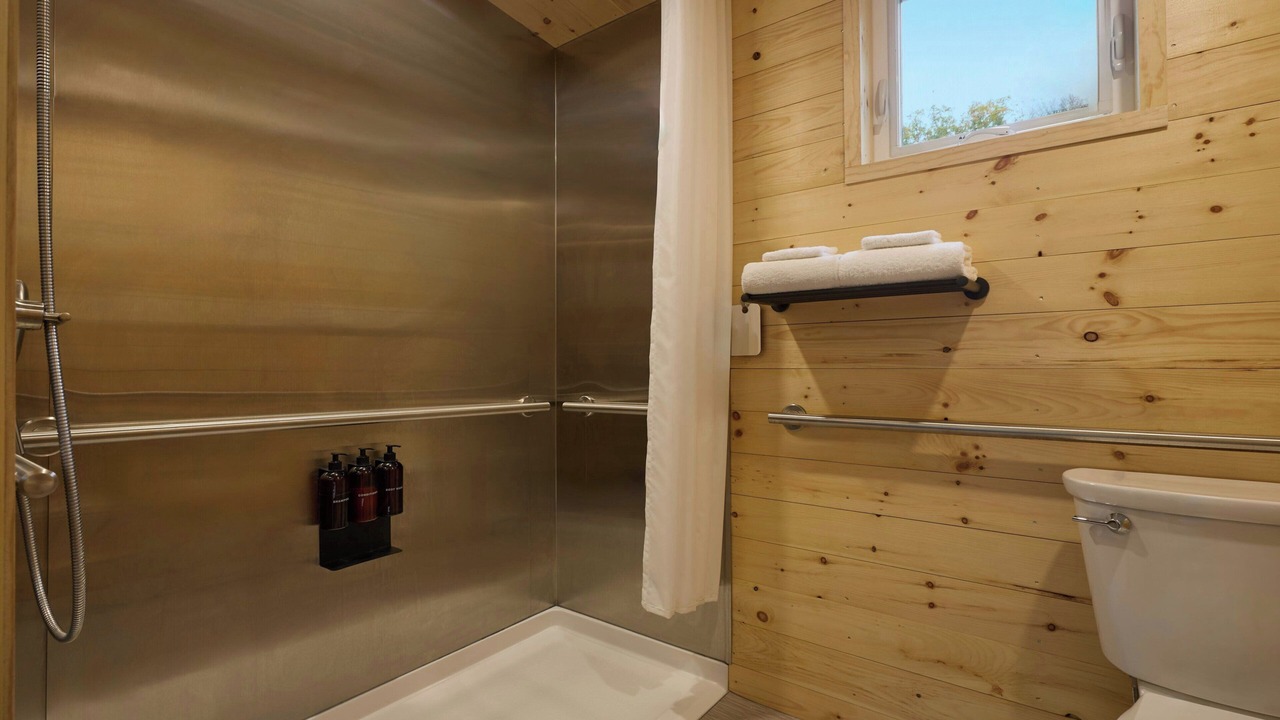 Photo of Bathroom in Larue