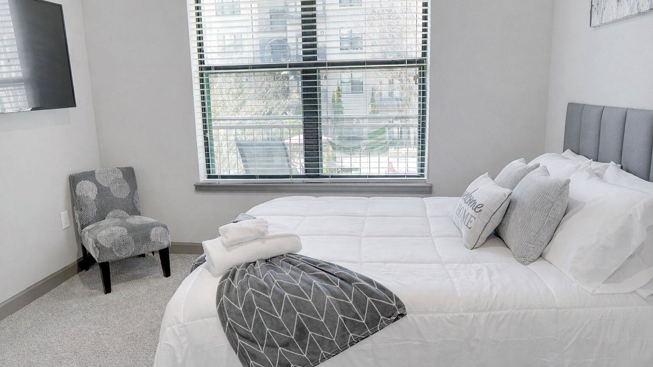 Photo of Bedroom in Loring Heights